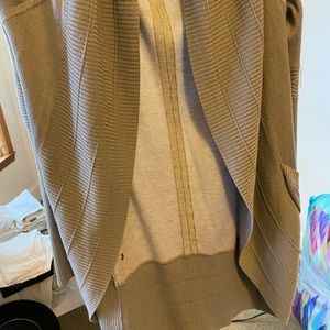 Drapey gray colored lululemon sweater